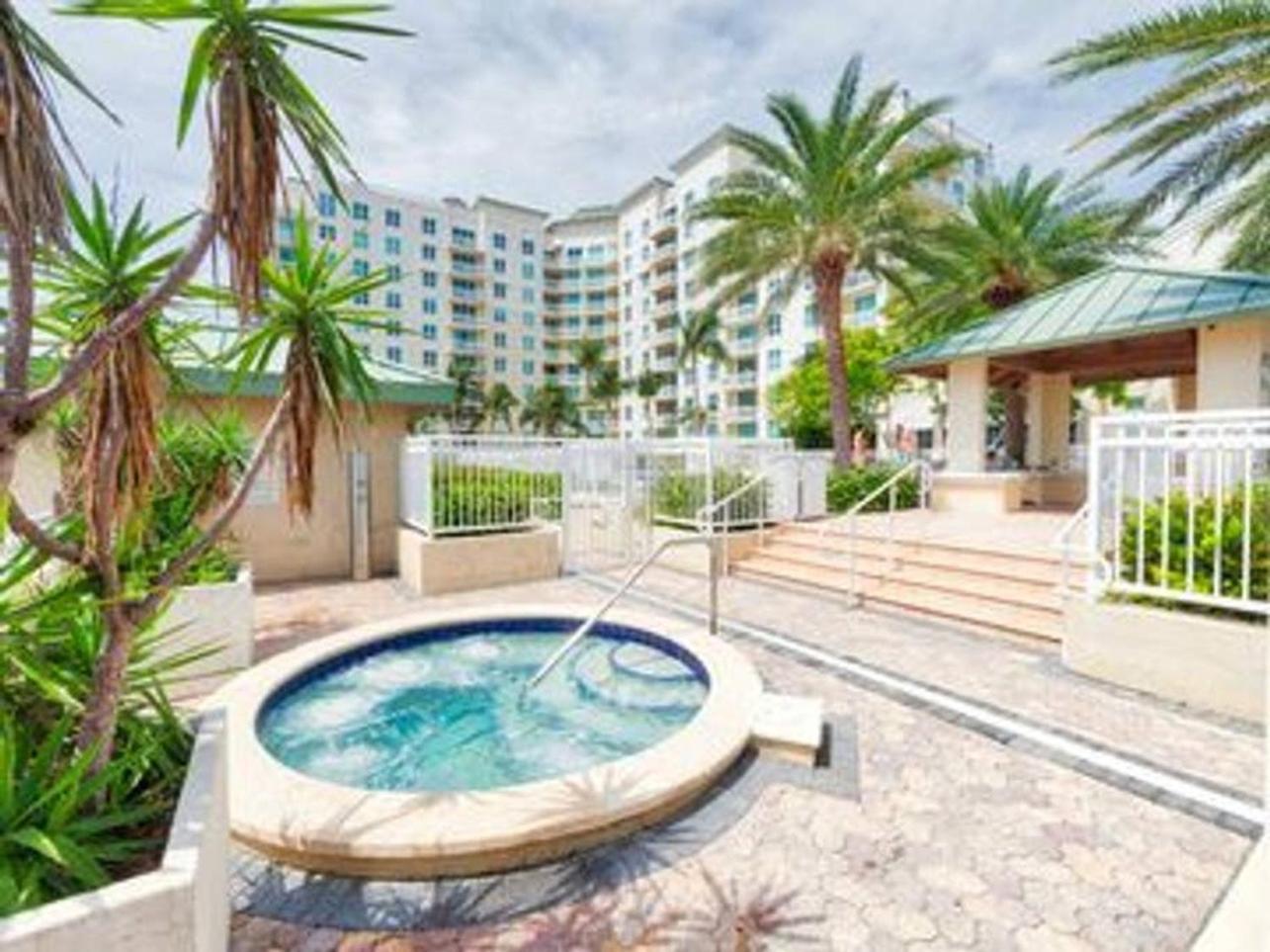 Apartment In Casa Costa Condo!Beach Pass Included Boynton Beach Luaran gambar