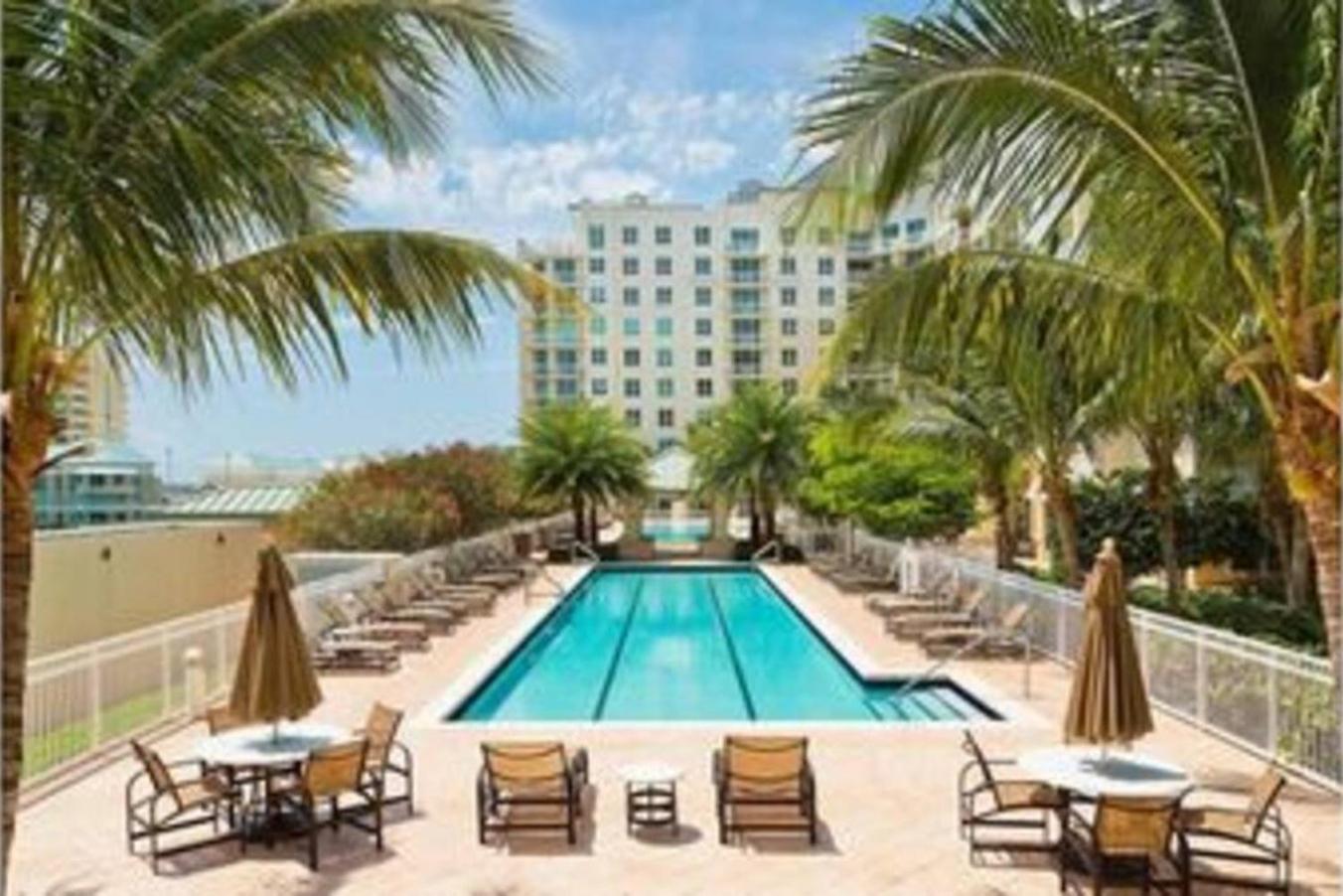 Apartment In Casa Costa Condo!Beach Pass Included Boynton Beach Luaran gambar